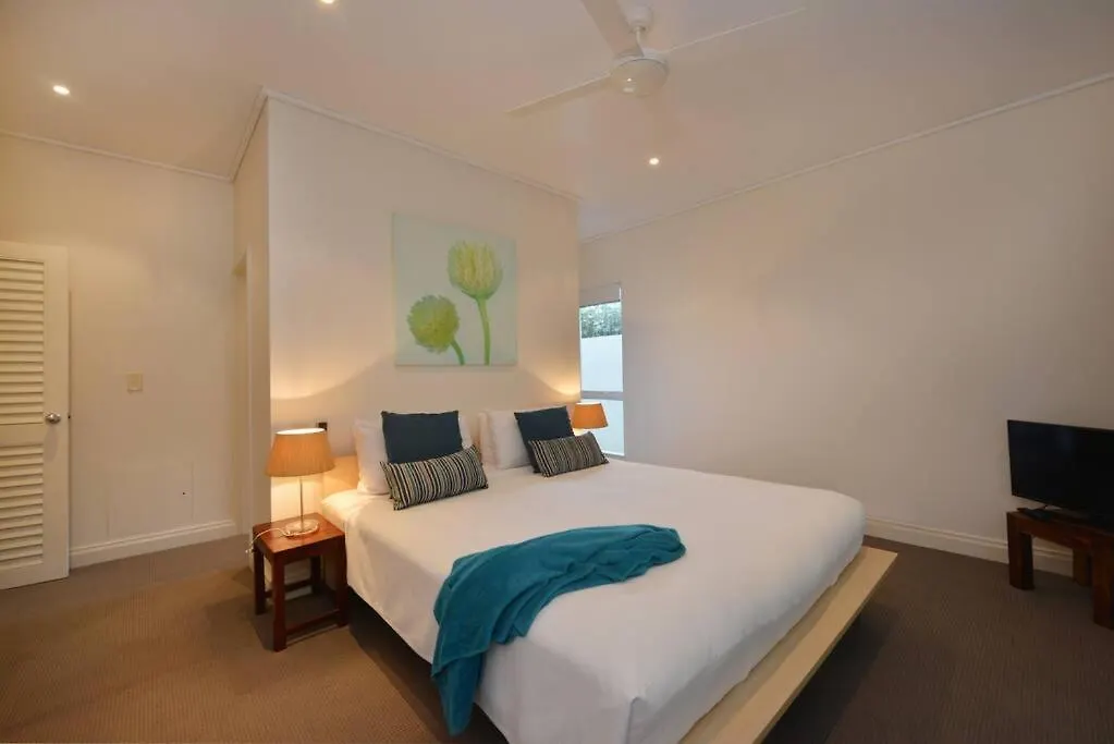 Plantation House - Private 4 Bedroom Beachfront Retreat Port Douglas Holiday home
